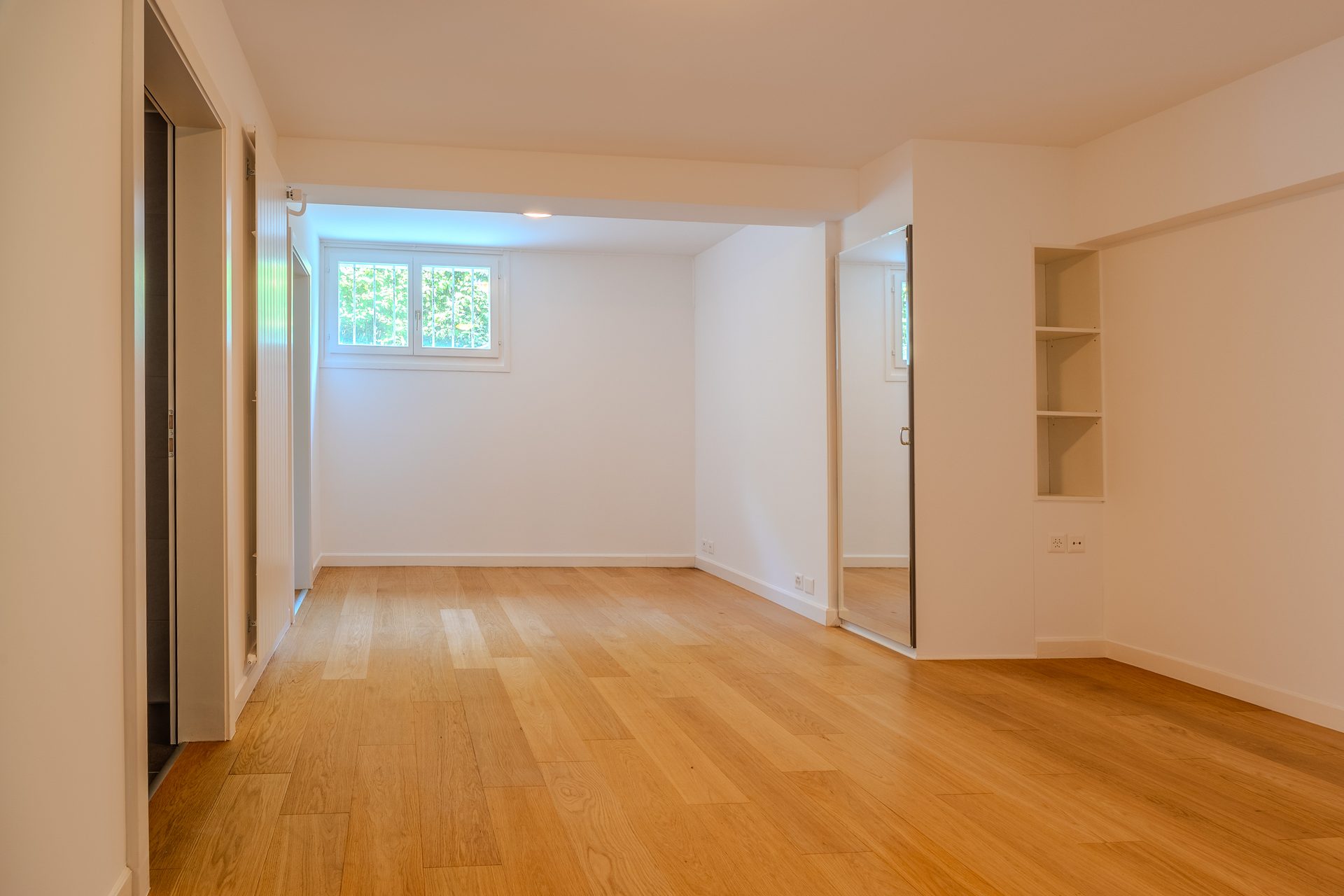 Projet de rénovation - Élégante propriété avec vue lac protégée — photo 4