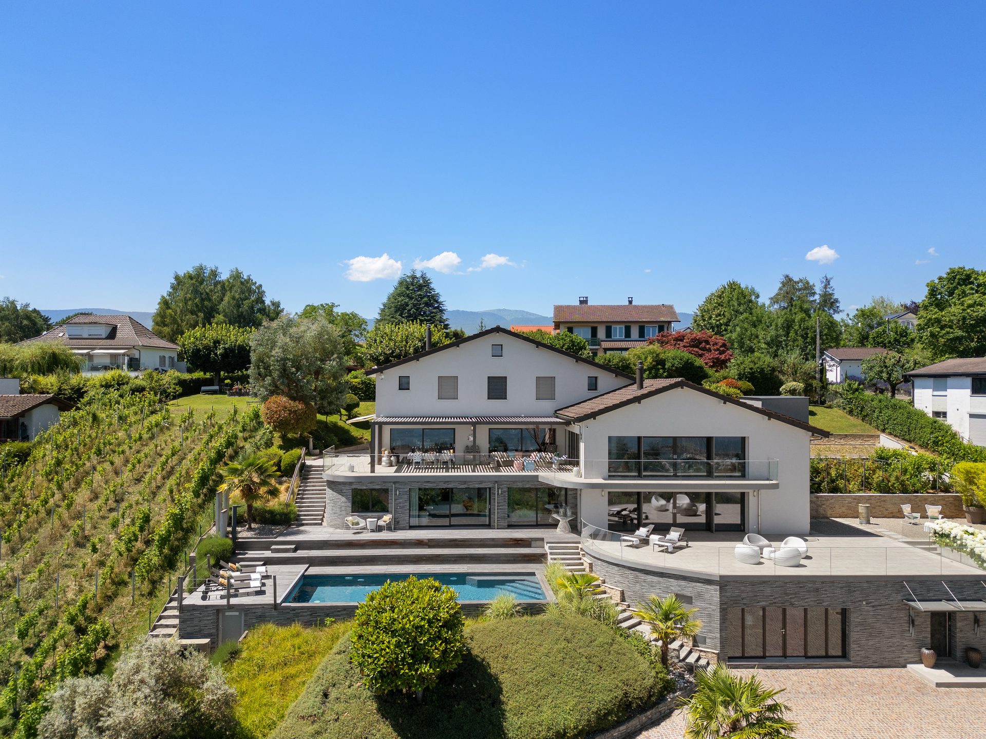 Villa d’exception avec vue spectaculaire sur le Léman